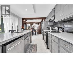 2337 PARKWOOD AVENUE - 10