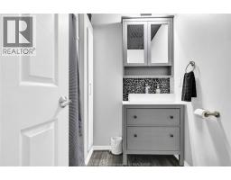2337 PARKWOOD AVENUE - 16