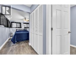 2337 PARKWOOD AVENUE - 19