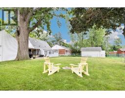 2337 PARKWOOD AVENUE - 34