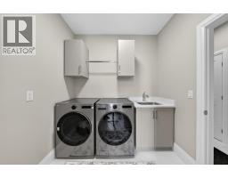 61 HILTON COURT - 26