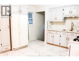 951 RIVERDALE - 8