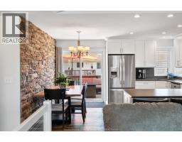 1040 KING LOUIS STREET - 10
