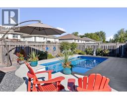 1040 KING LOUIS STREET - 32