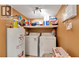 3612 Girardot - 26
