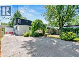 3612 Girardot - 27
