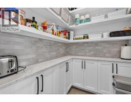 314 BENSON - 19