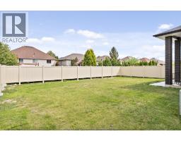 7370 GARNET CRESCENT - 27