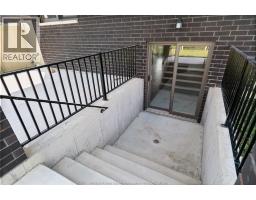 7370 GARNET CRESCENT - 29