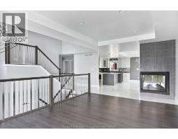 7370 GARNET CRESCENT - 6