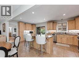 160 HANLAN STREET South - 17