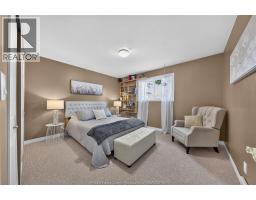 5 WHITEWOOD - 18