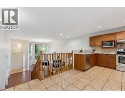 1544 IMPERIAL CRESCENT - 9