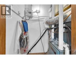 1451 OUELLETTE AVENUE - 19