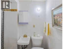576 JANETTE - 12