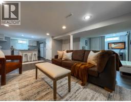 979 BELLEPERCHE PLACE - 22