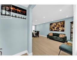 3660 ROXBOROUGH - 23