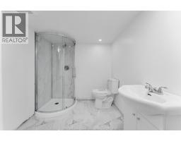 3660 ROXBOROUGH - 24
