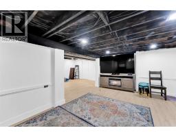 3660 ROXBOROUGH - 26