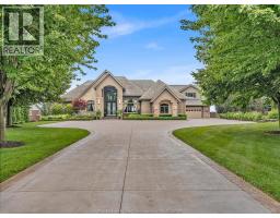 320 Seacliff DRIVE West - 1