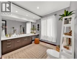 320 Seacliff DRIVE West - 27