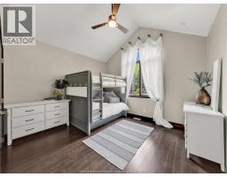 320 Seacliff DRIVE West - 32