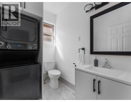 477 Pierre AVENUE - 11