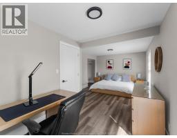 477 Pierre AVENUE - 13