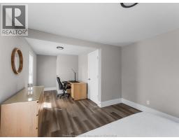 477 Pierre AVENUE - 14