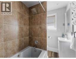 477 Pierre AVENUE - 17