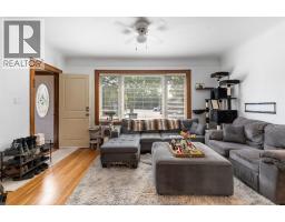 290 THOMPSON - 4