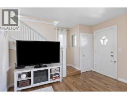 1118 LOUIS AVENUE - 4