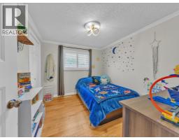 3149 ELMWOOD CRESCENT - 15