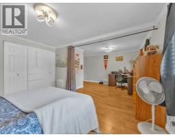 3149 ELMWOOD CRESCENT - 18
