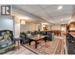 1335 LAURIER DRIVE - 29