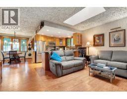 1335 LAURIER DRIVE - 7