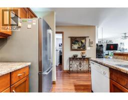 420 MARLA CRESCENT - 11