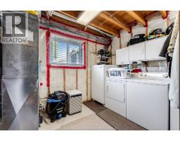 420 MARLA CRESCENT - 32