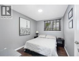 351 CARLING CRESCENT - 11