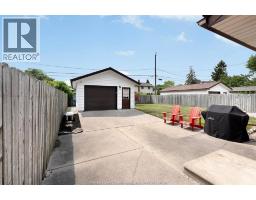 351 CARLING CRESCENT - 15