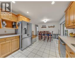 9 Lyle STREET - 10