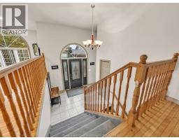 9 Lyle STREET - 2