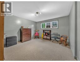 9 Lyle STREET - 24