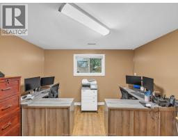 9 Lyle STREET - 27