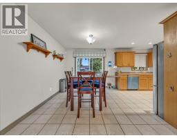 9 Lyle STREET - 7