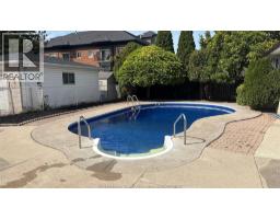 1116 SUMACH CRESCENT - 36