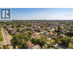 1056-1060 NIAGARA - 32