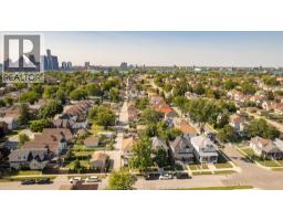 1056-1060 NIAGARA - 38