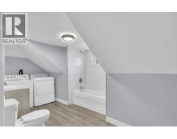 294 LOUIS AVENUE - 12