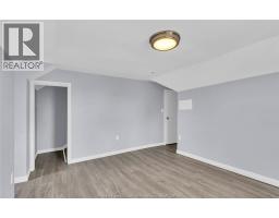 294 LOUIS AVENUE - 15